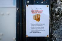 Many hands make lights work'. A call for help with Angarrack Christmas lights (Image: Greg Martin / Cornwall Live) Many hands make lights work'. A call for help with Angarrack Christmas lights (Image: Greg Martin / Cornwall Live)